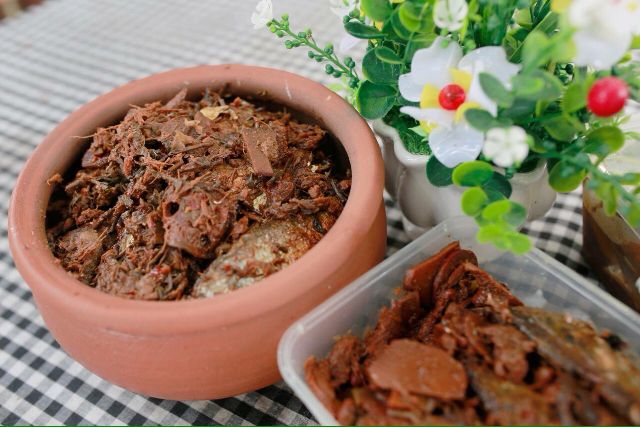 địa chỉ bán cá mòi