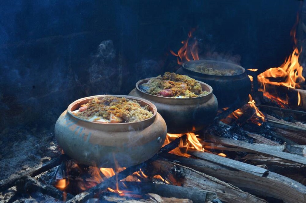 Niêu cá kho làng Vũ Đại 5kg có những gì? Giá bao nhiêu?