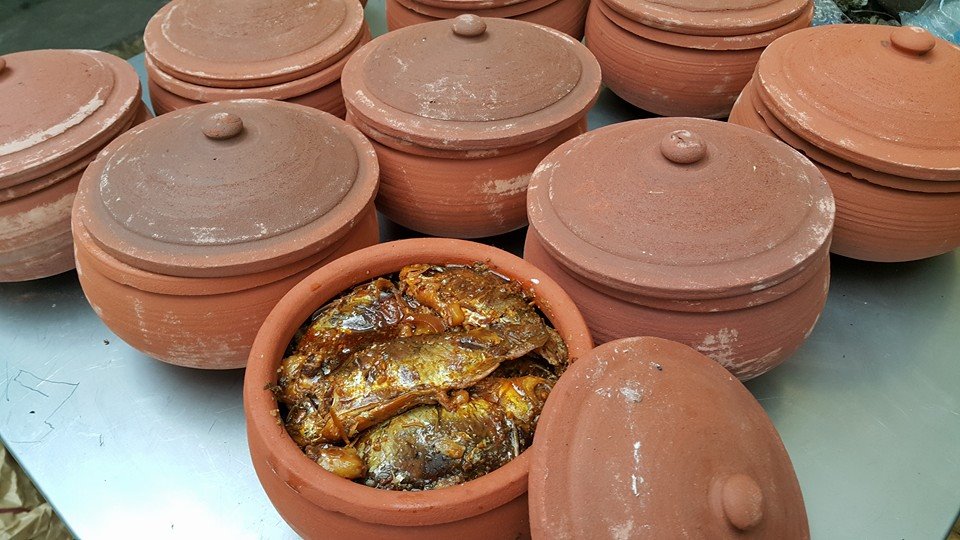 Mua Niêu cá diếc kho làng Vũ Đại ở đâu?