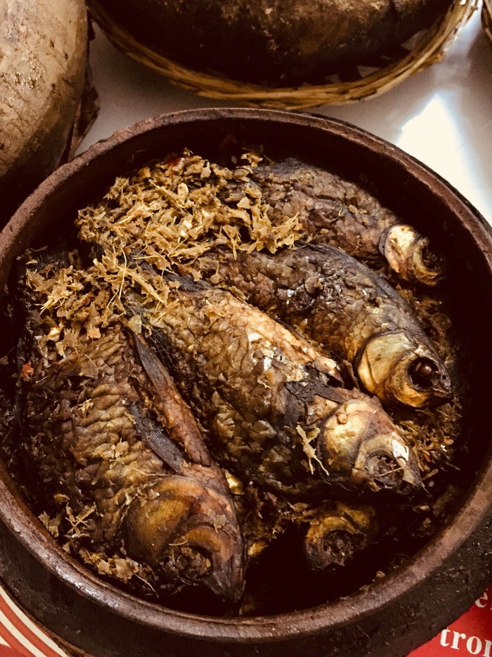 Mua Niêu cá diếc kho làng Vũ Đại ở đâu?