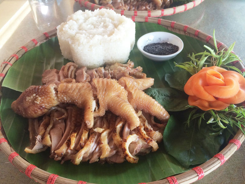 Đùi Gà Đông Tảo hấp lá chanh