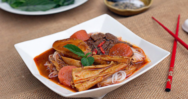 Bò kho chay + bánh mì