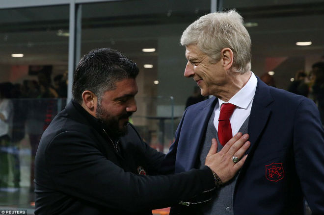 AC Milan Arsenal Ruc ro San Siro Wenger van ngoi tren 660arsen2 1520570709 118 width660height439
