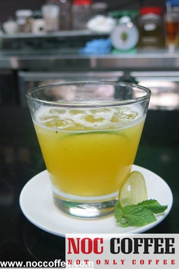 hinh-cocktail-chanh-mat-ong.JPG