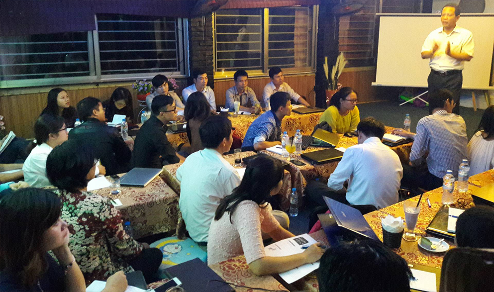 Những buổi hội thảo thế này luôn diễn ra 1 cách suôn sẻ.